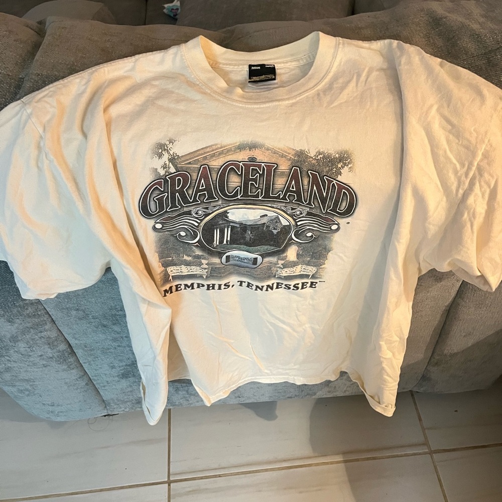Baggy Vintage Graceland Memphis Tee